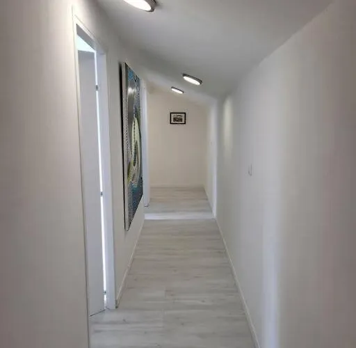 Maison De Village Rénovée